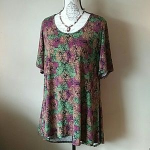 NWOT Lularoe "Perfect T" in mod colors